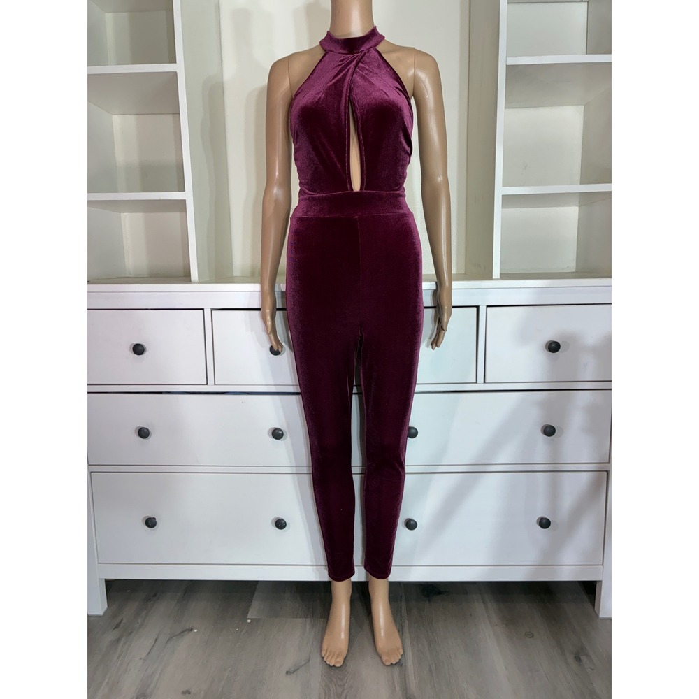 Charlotte Russe Jumpsuit Womens Small Burgundy Velvet Halter Keyhole Open Back